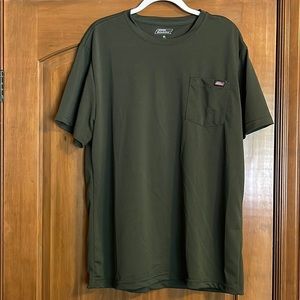 Mens olive green Dickies t-shirt